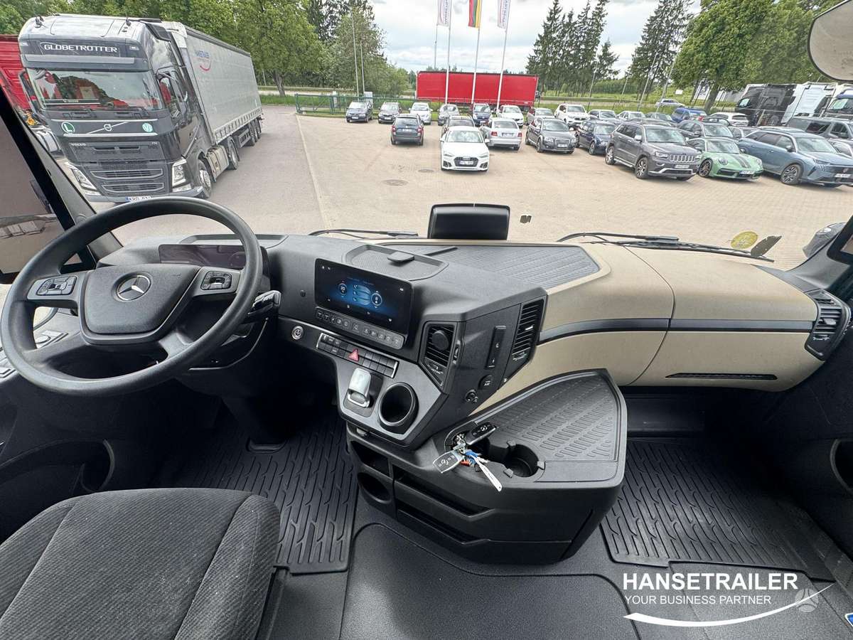 Mercedes-Benz Actros 1845 Big Space, double sleeper