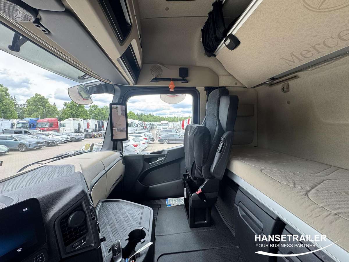 Mercedes-Benz Actros 1845 Big Space, double sleeper