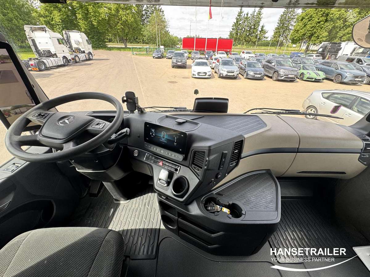 Mercedes-Benz Actros 1845 Big Space, double sleeper