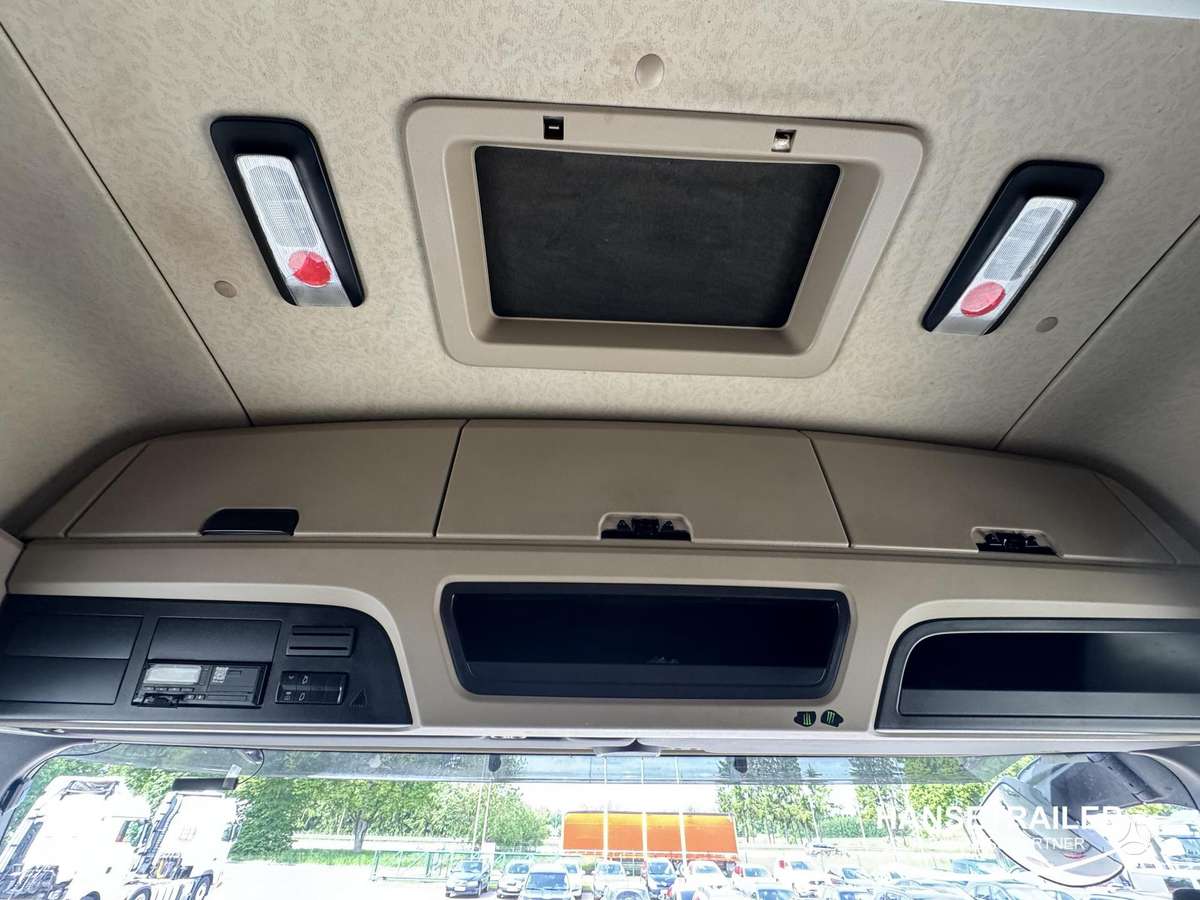 Mercedes-Benz Actros 1845 Big Space, double sleeper