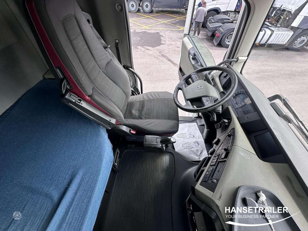 Volvo FH FH500, double sleeper
