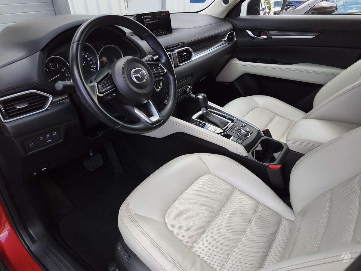Mazda CX-5, 2.5 l., off-road / crossover