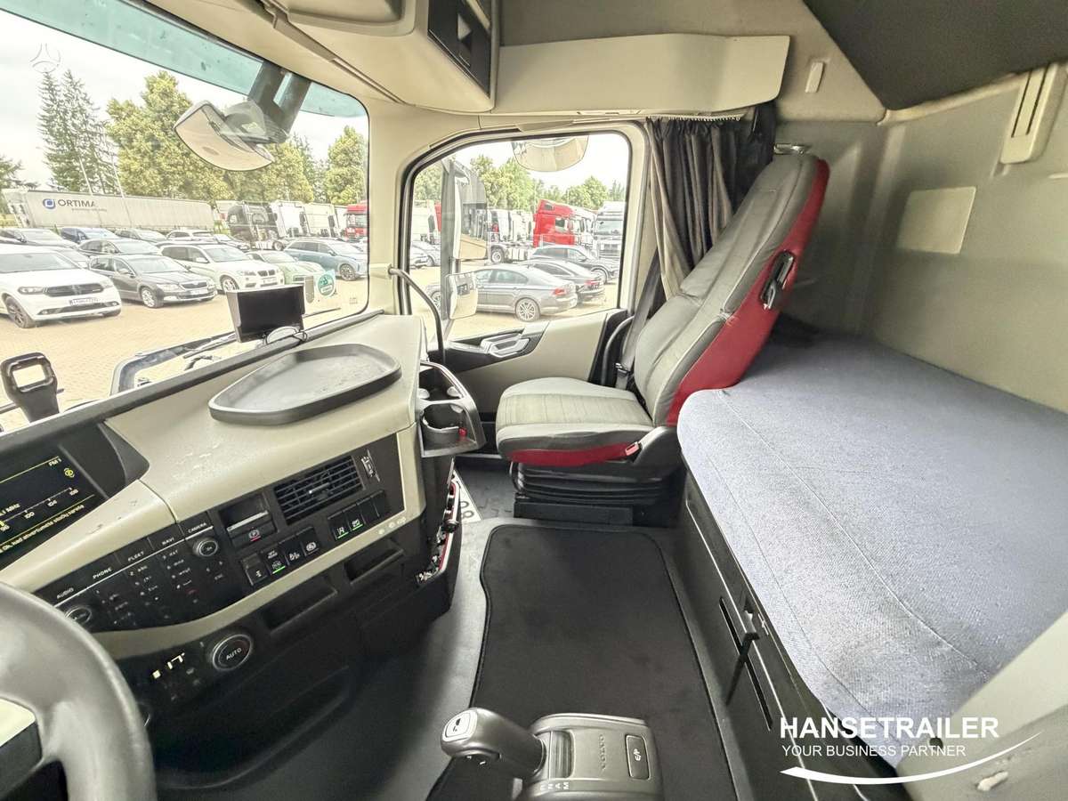 Volvo FH FH500, double sleeper