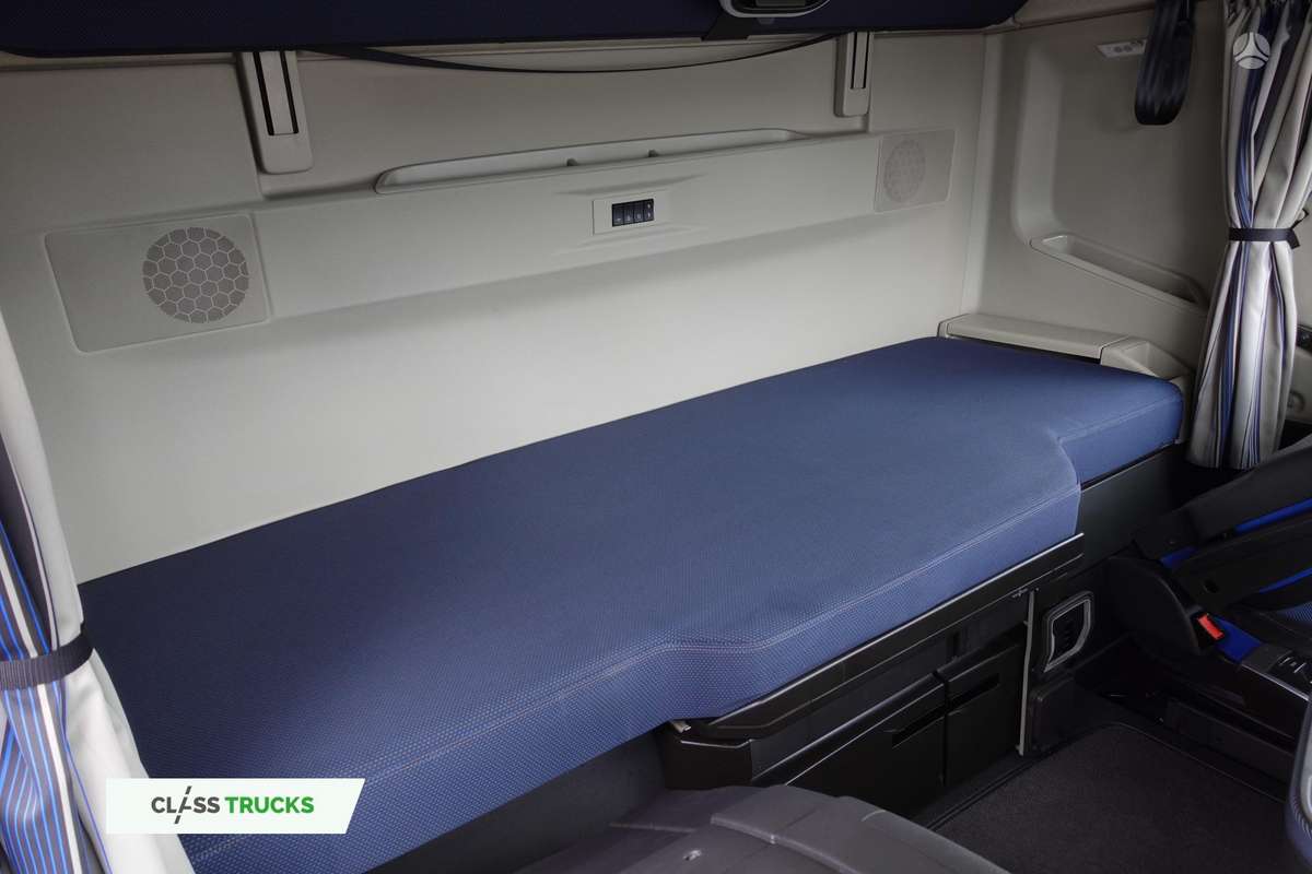 Volvo FH 500 Globetrotter XL, double sleeper