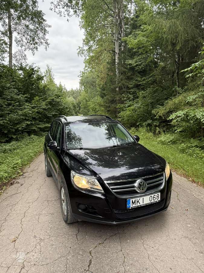 Volkswagen Tiguan - 2