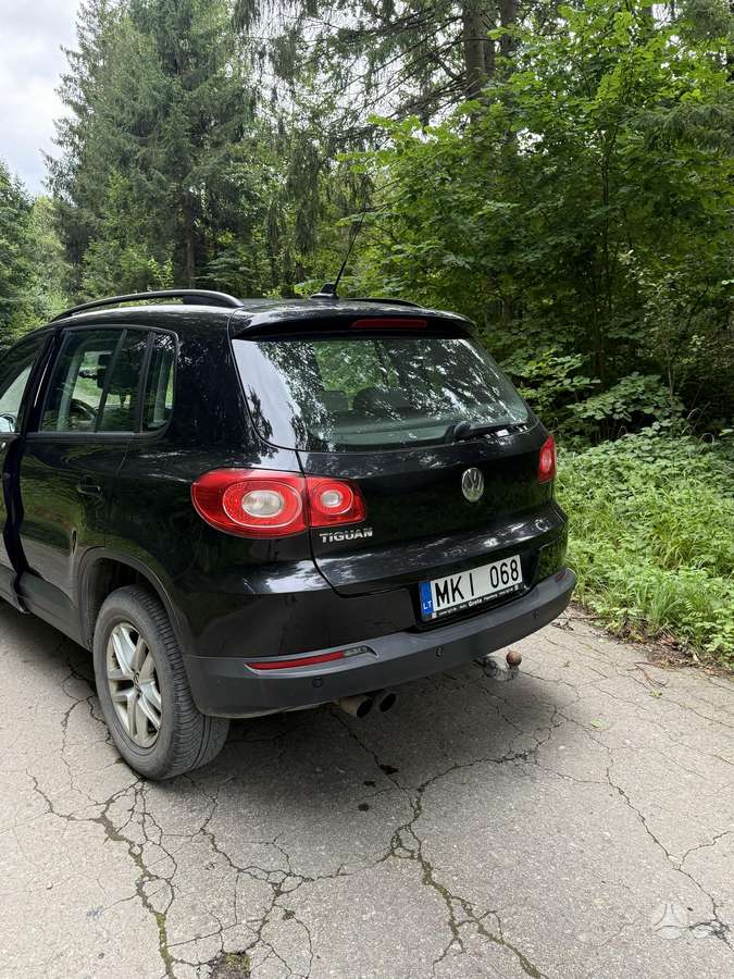 Volkswagen Tiguan - 5