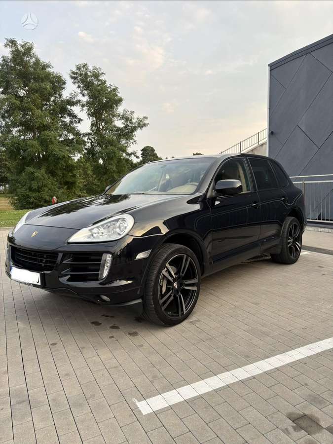 Porsche Cayenne - 2