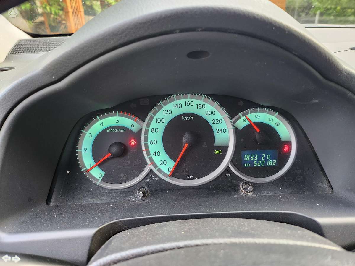 Toyota Corolla Verso - 9