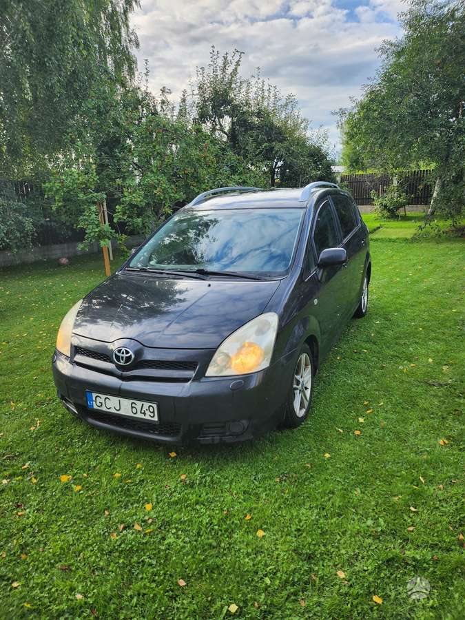 Toyota Corolla Verso - 11
