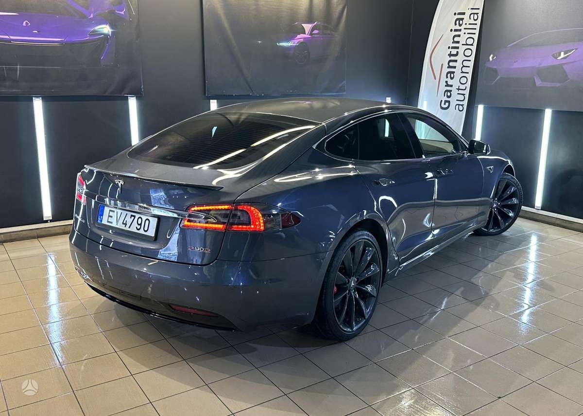 Tesla Model S, 90 kWh, hatchback