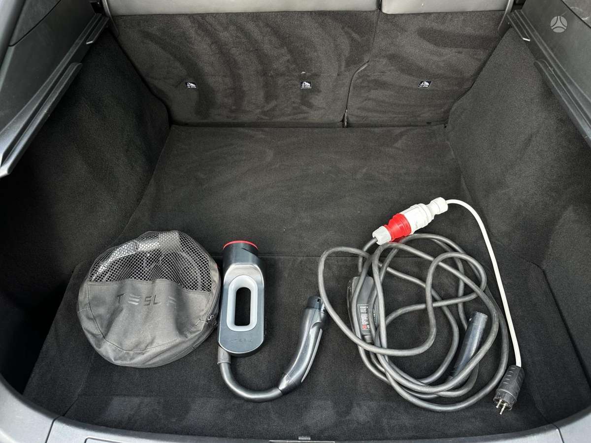 Tesla Model S, 90 кВт·ч, Хэтчбек