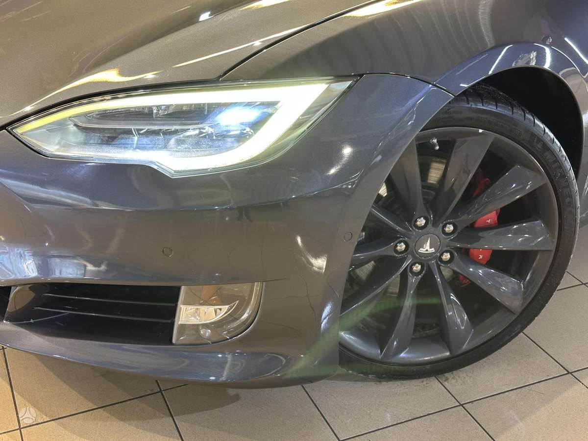 Tesla Model S, 90 kWh, hečbekas