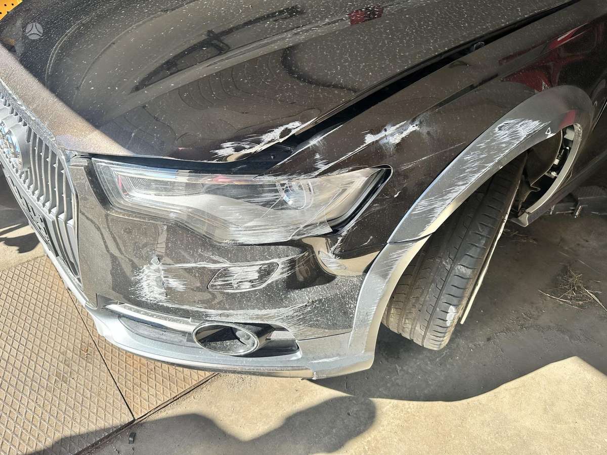 Audi A6 allroad, 3.0 l., Универсал