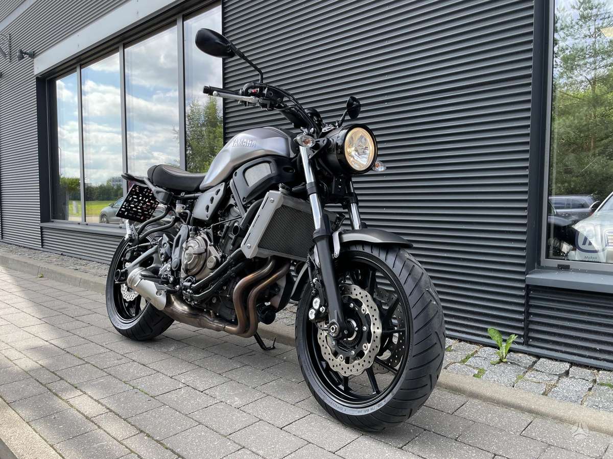 Yamaha XSR 700cc, street / classic