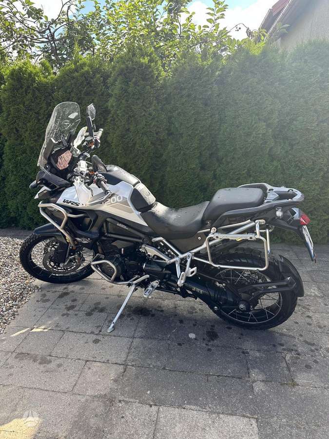 Triumph Tiger 1160cc, enduro / adventure