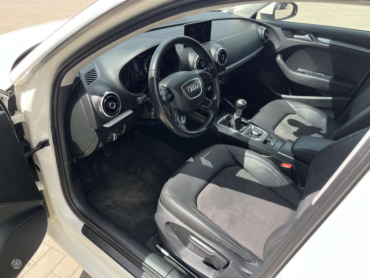 Audi A3, 1.6 l., Хэтчбек