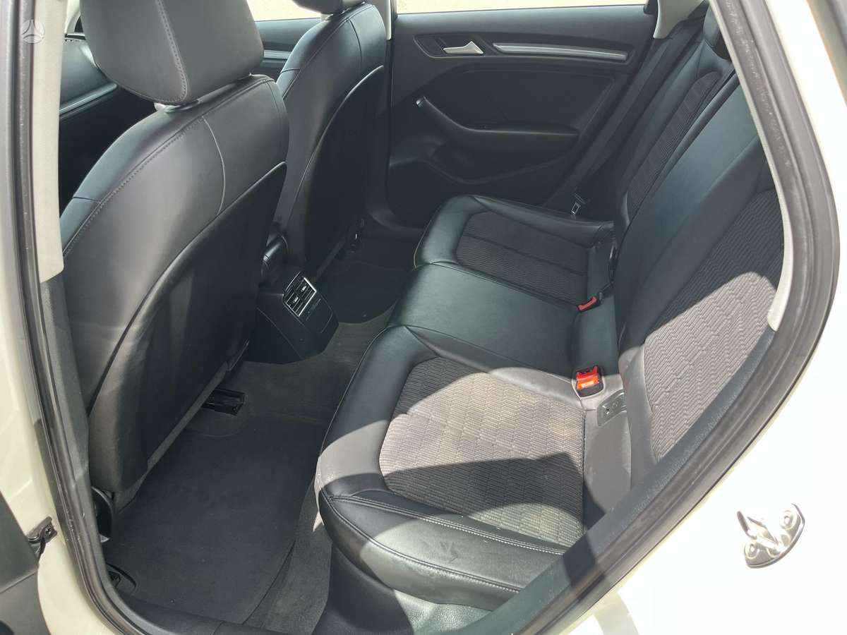 Audi A3, 1.6 l., Хэтчбек