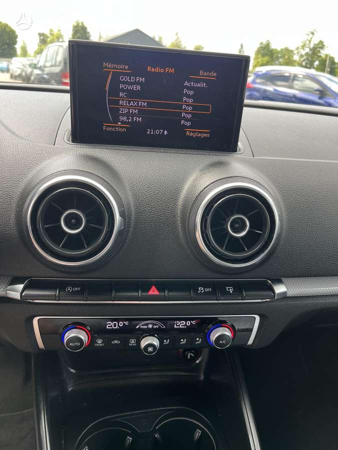 Audi A3, 1.6 l., Хэтчбек