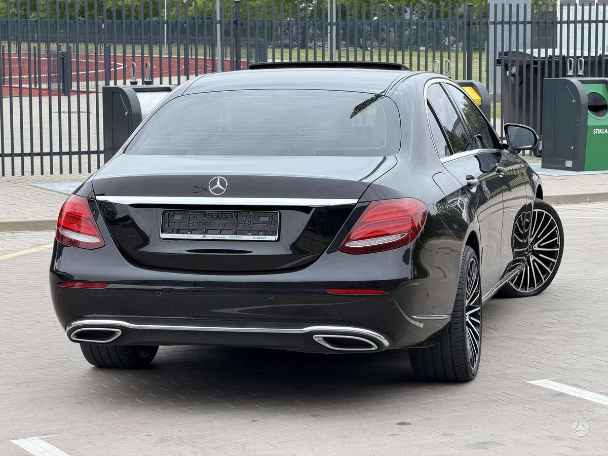 Mercedes-Benz E220, 2.0 l., Седан