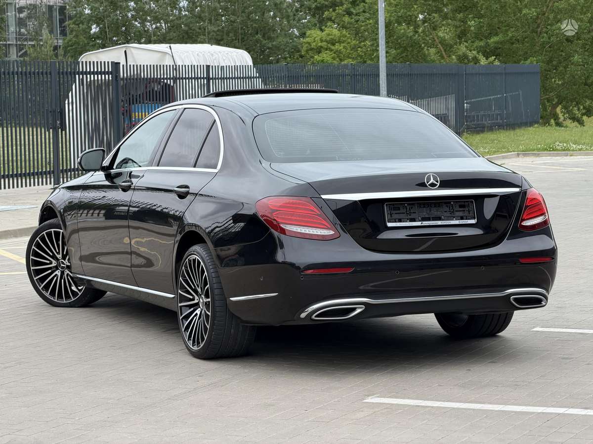 Mercedes-Benz E220, 2.0 l., Седан