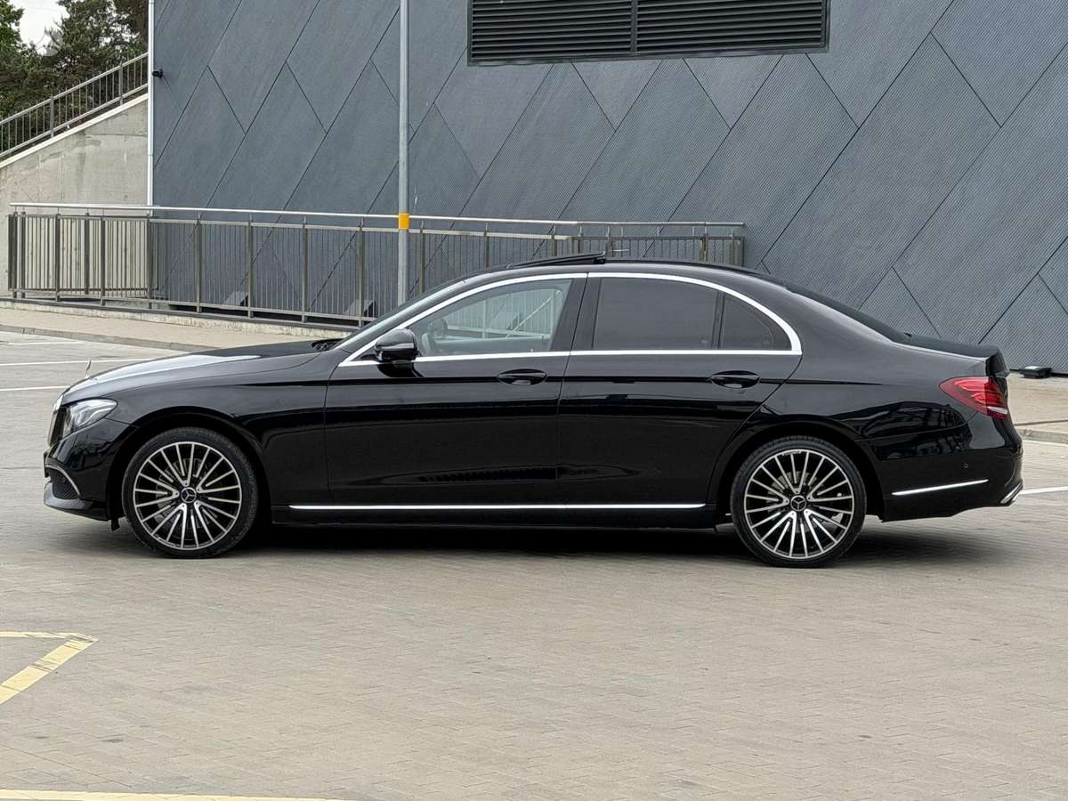 Mercedes-Benz E220, 2.0 l., Седан