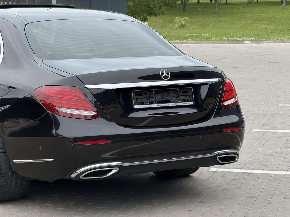 Mercedes-Benz E220, 2.0 l., Седан