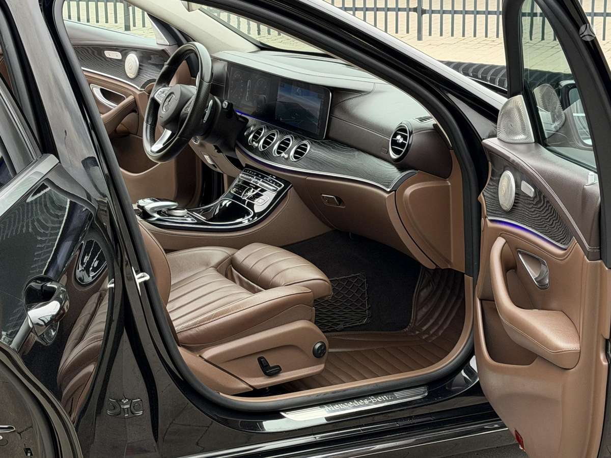Mercedes-Benz E220, 2.0 l., Седан
