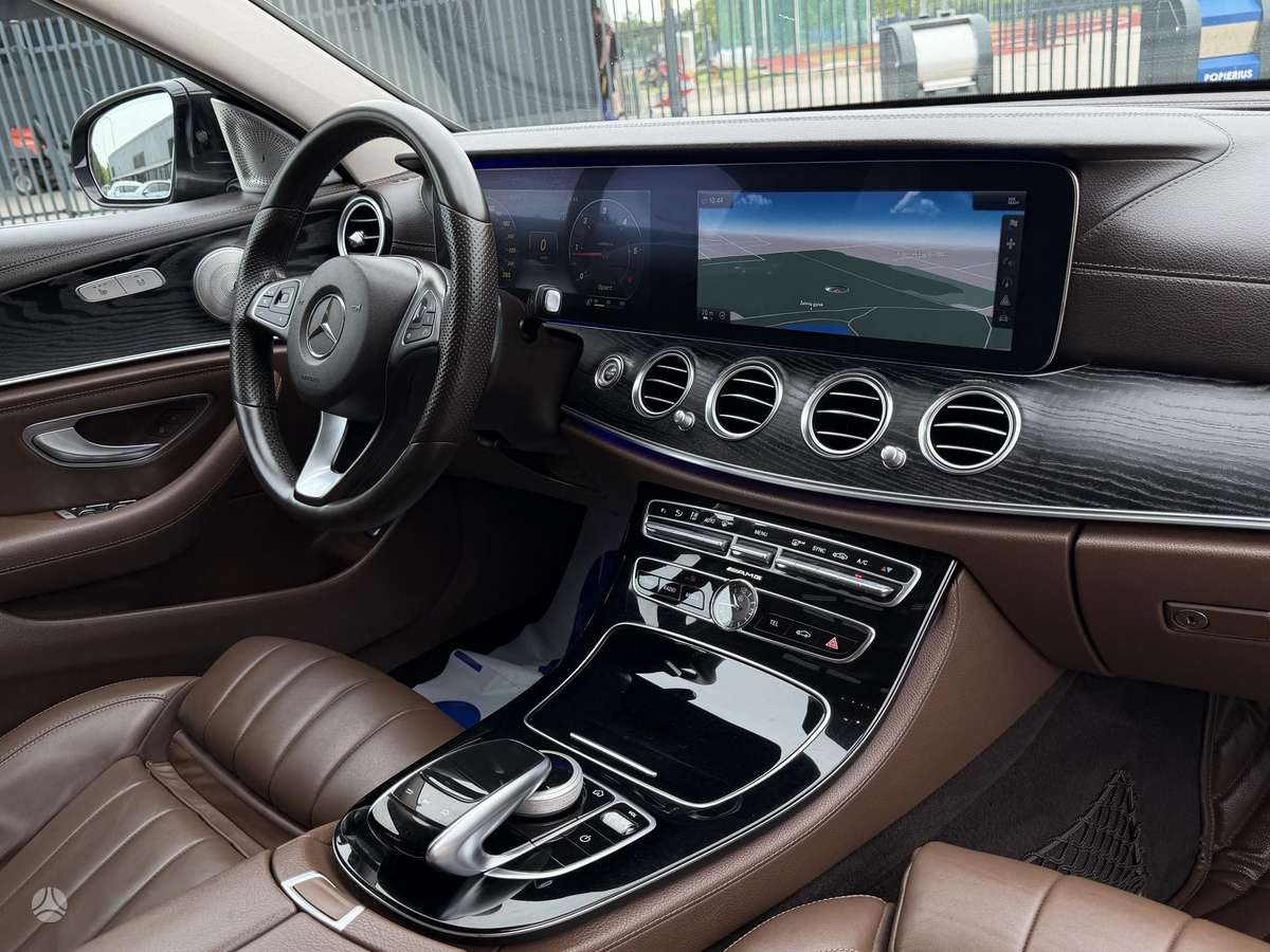 Mercedes-Benz E220, 2.0 l., Седан