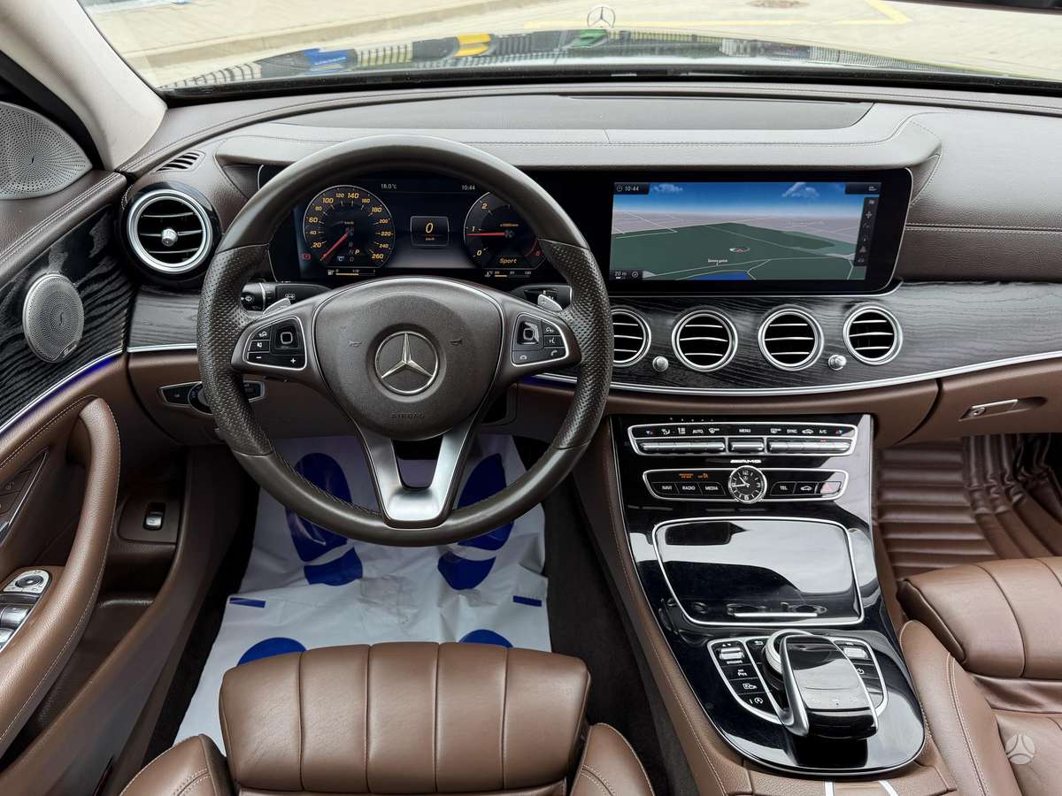 Mercedes-Benz E220, 2.0 l., Седан