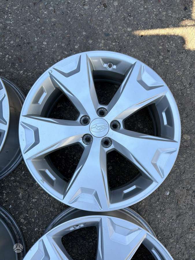 Subaru, lengvojo lydinio, R17