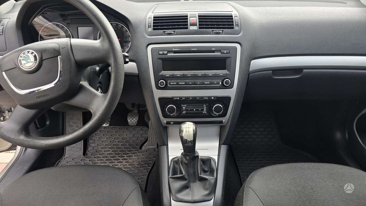 Škoda Octavia - 10