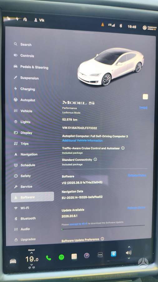 Tesla Model S, Хэтчбек