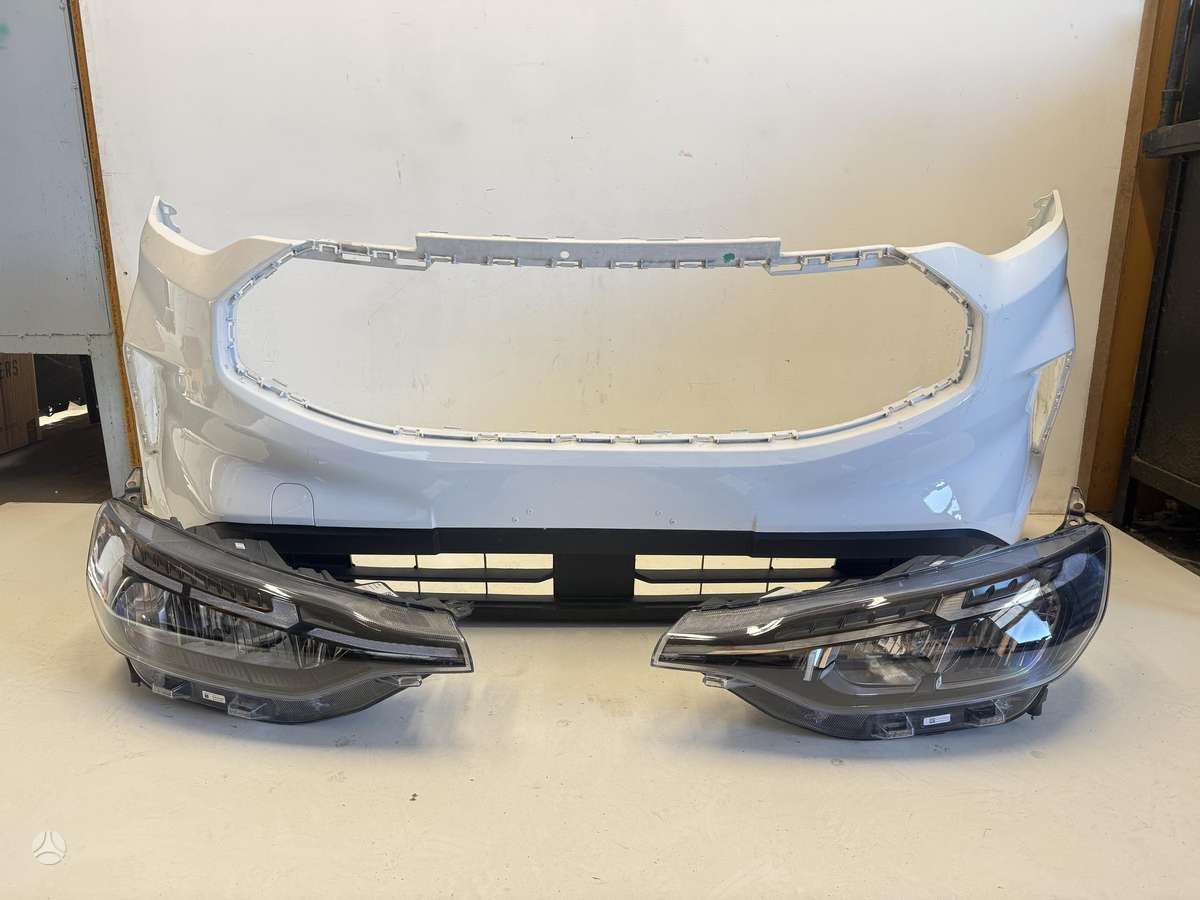 Ford Transit Custom bumpers, lights, front grill