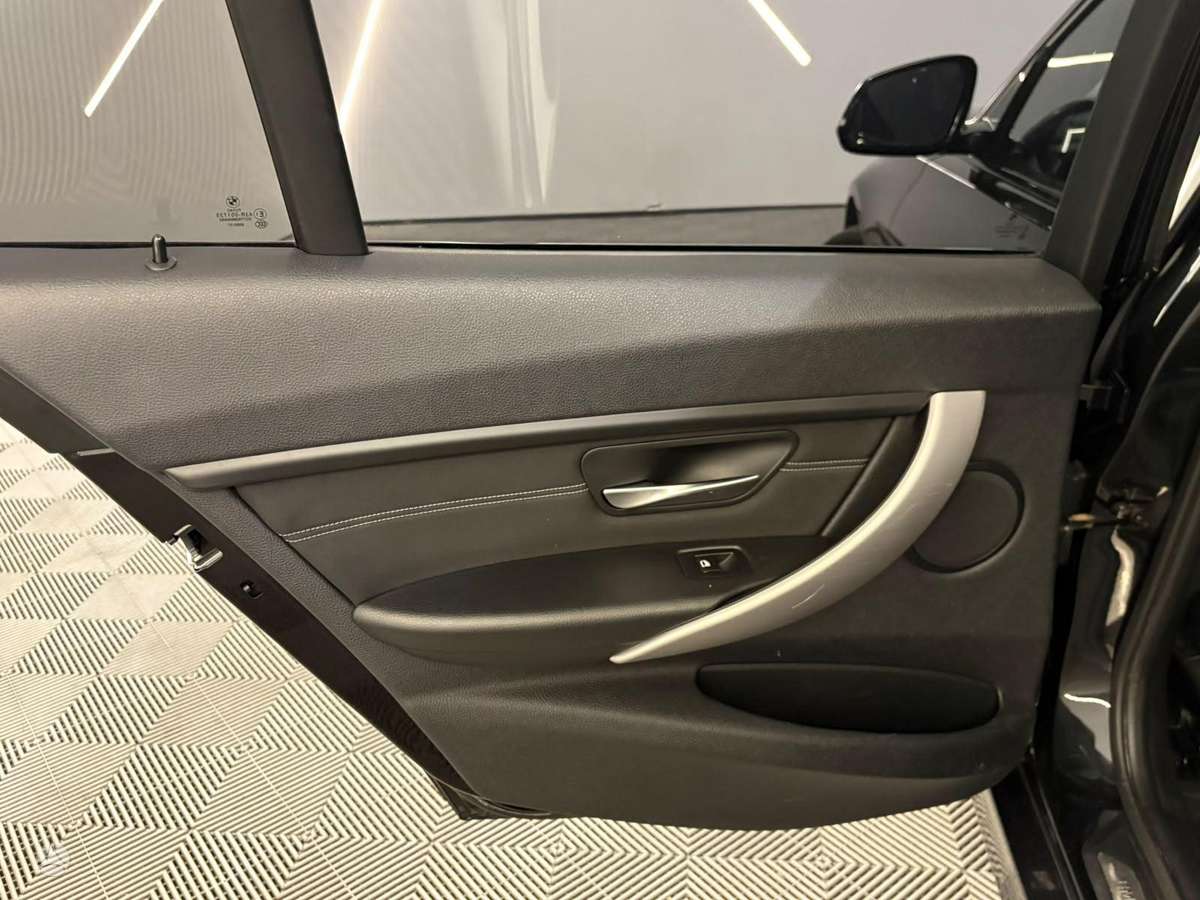 BMW 320, 2.0 l., wagon
