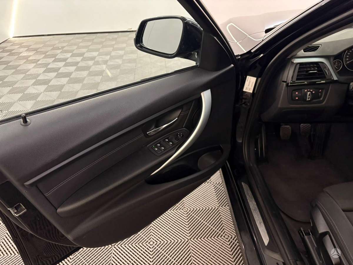 BMW 320, 2.0 l., wagon