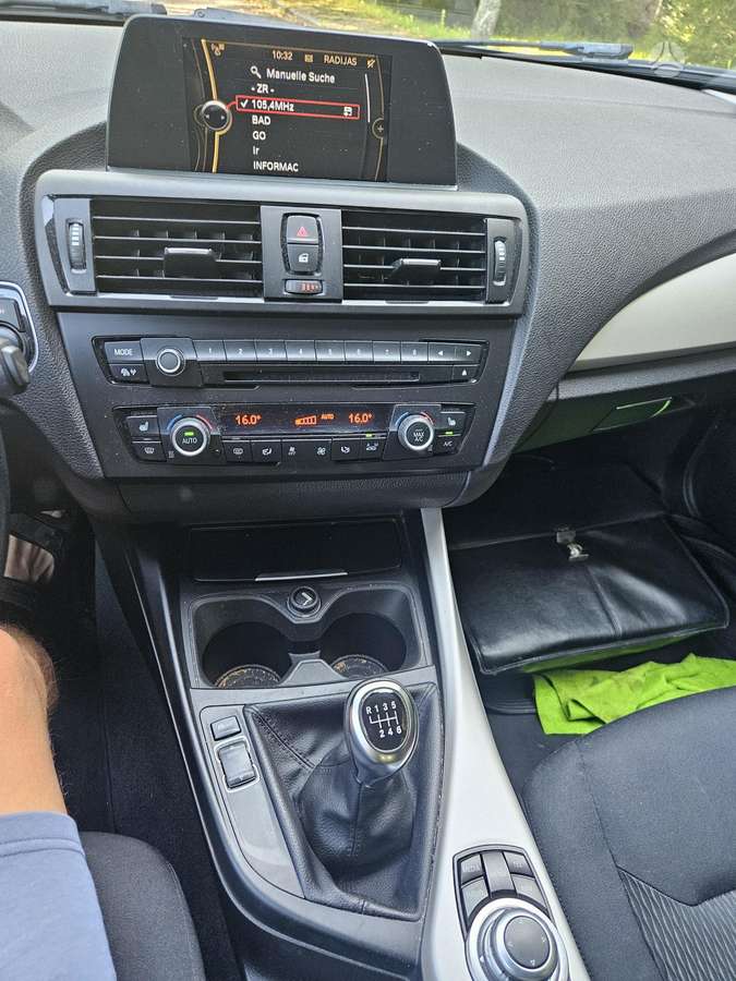 BMW 118, 2.0 l., hatchback