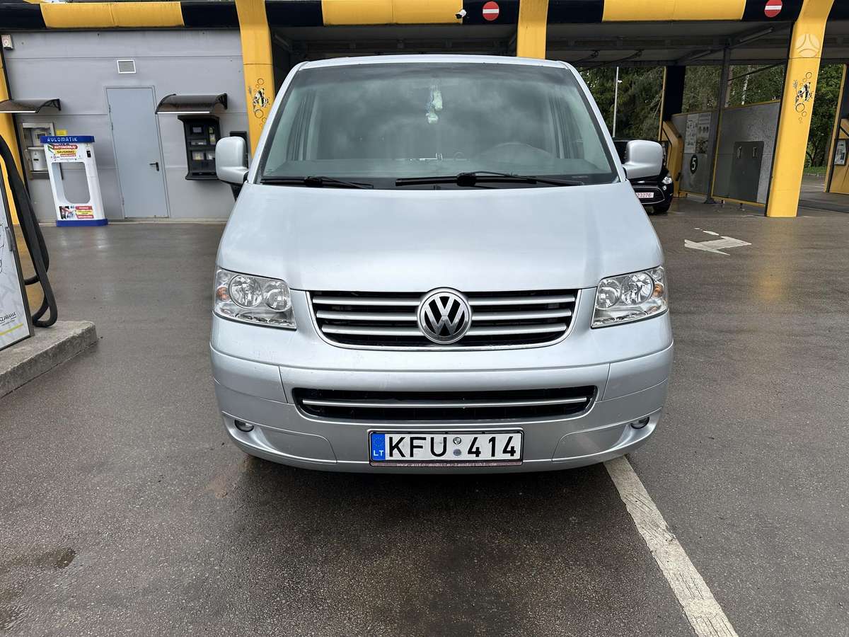 Volkswagen Caravelle - 2