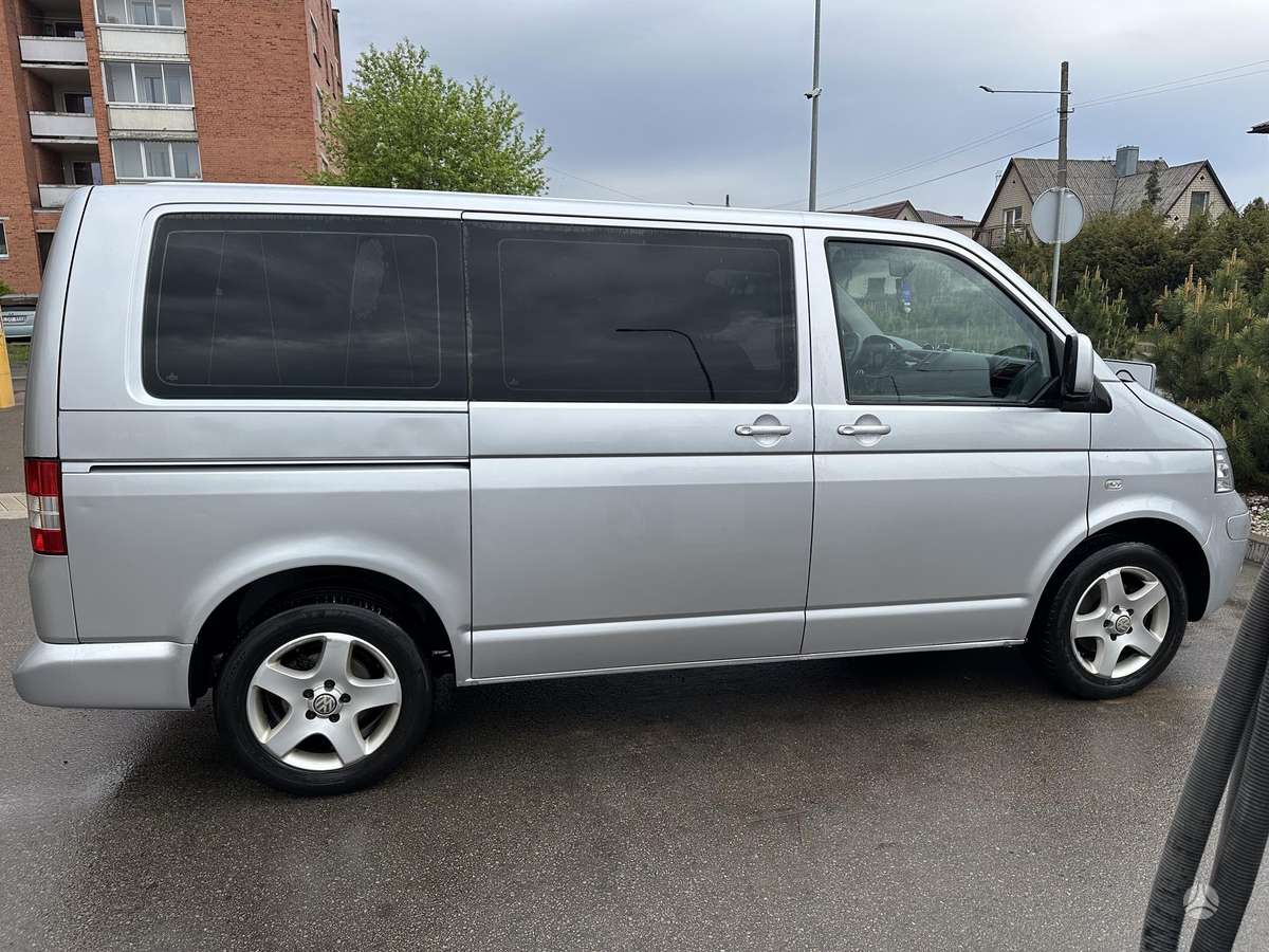 Volkswagen Caravelle - 4