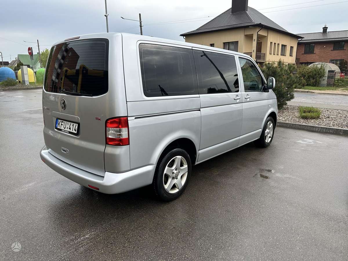 Volkswagen Caravelle - 5