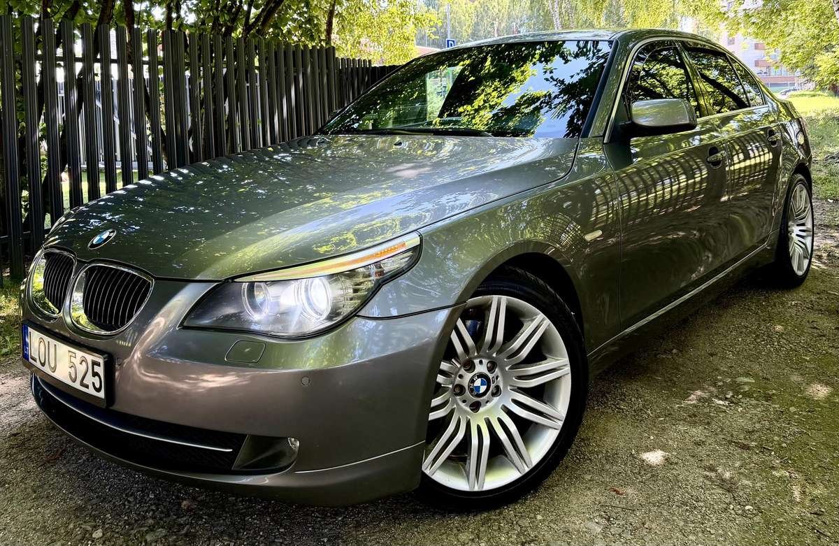 BMW 525, sedanas