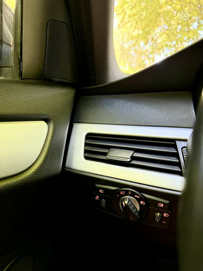 BMW 525, sedanas