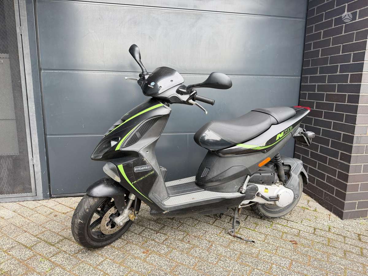 Piaggio NRG 49cc, scooters / mopeds