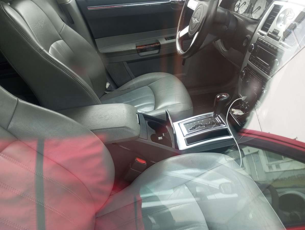 Chrysler 300C, 2.7 l., Универсал