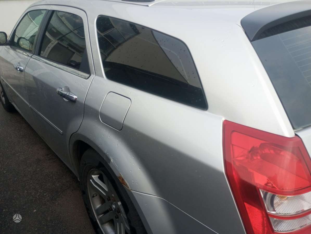 Chrysler 300C, 2.7 l., Универсал