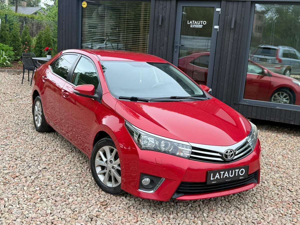 Toyota Corolla - 1