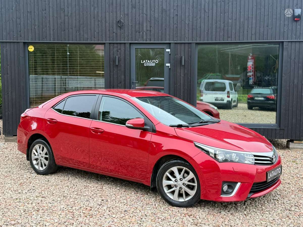 Toyota Corolla - 2