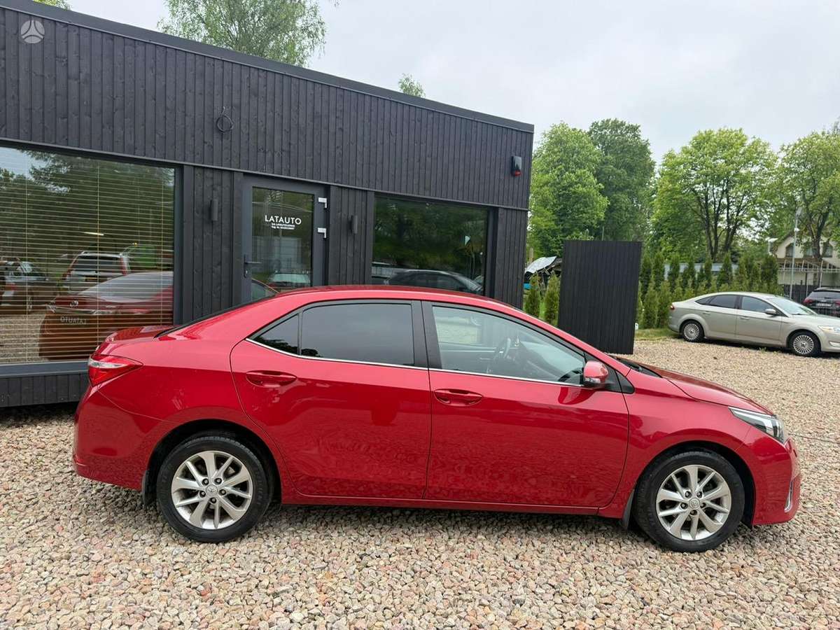 Toyota Corolla - 3