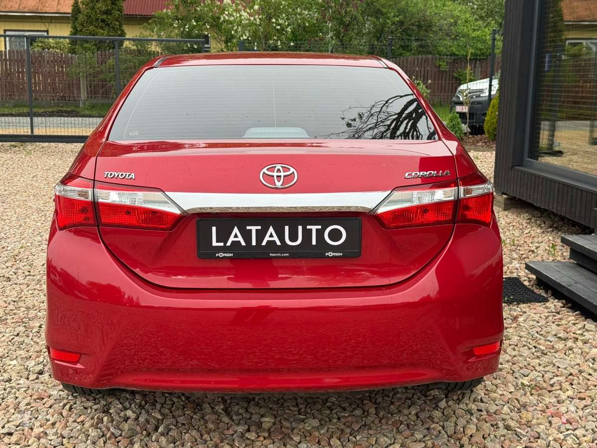 Toyota Corolla - 5
