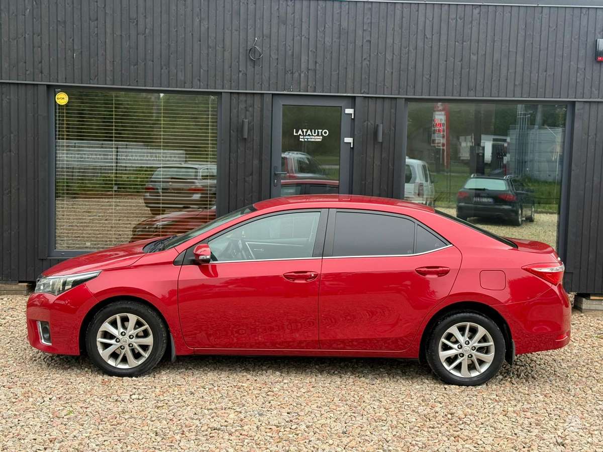 Toyota Corolla - 8