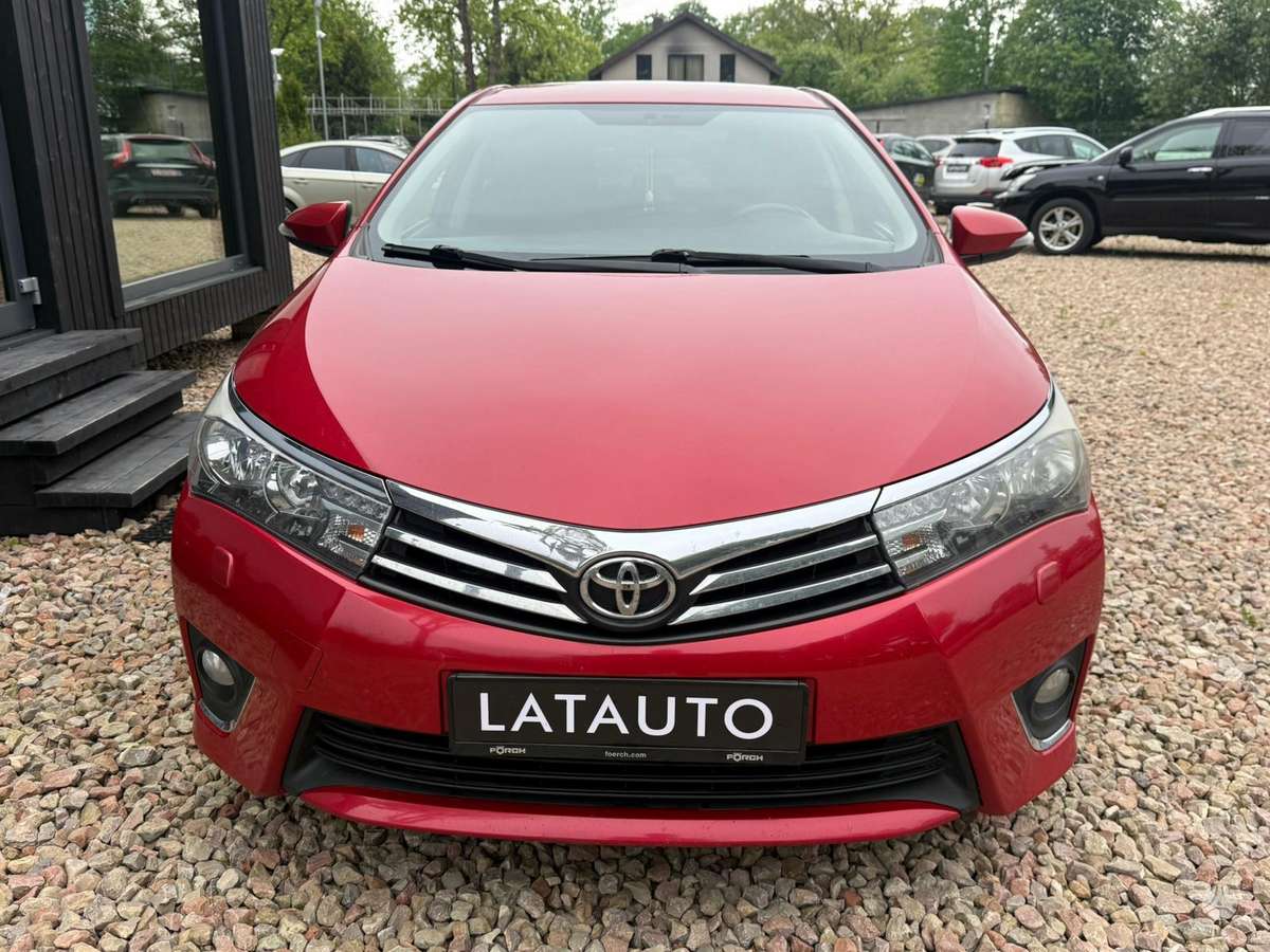 Toyota Corolla - 12